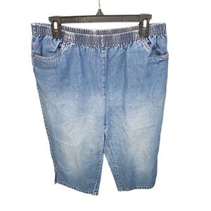 Blair Womens Size M PT Blue Solid Elastic Waist Capri Jeans